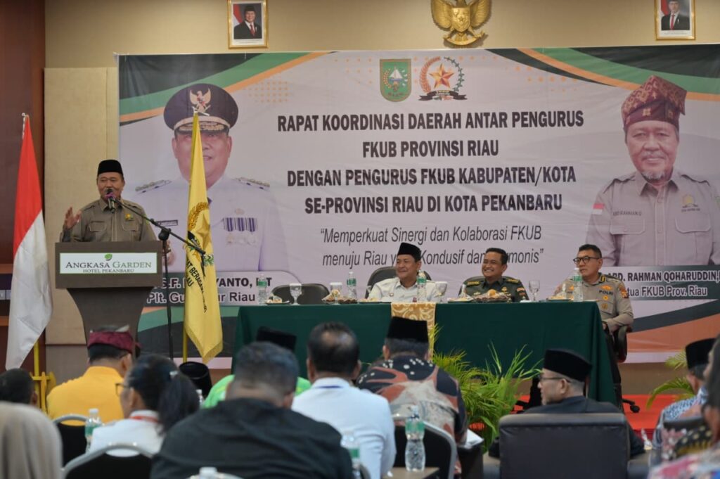 FKUB Riau menggelar Rakorda 2025 di Pekanbaru. Riau sukses raih peringkat 2 nasional Indeks Kerukunan Umat Beragama